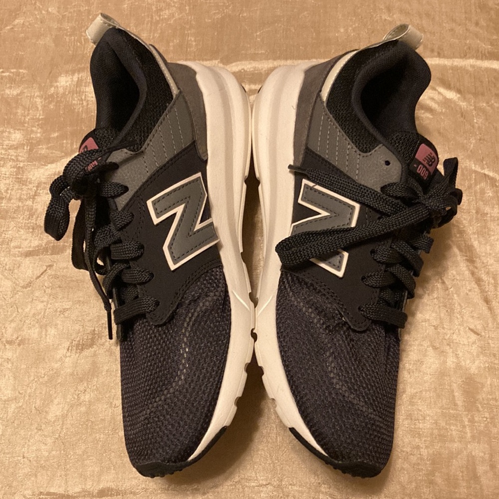 New Balance 009 - Picture 3 of 7